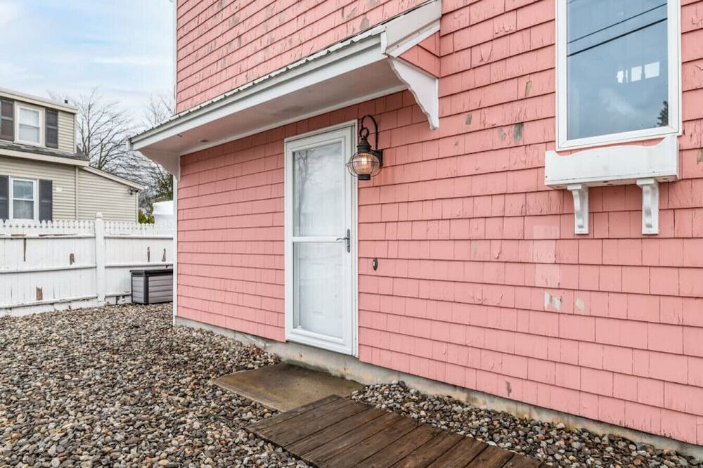 Photo of Others in Pine Point