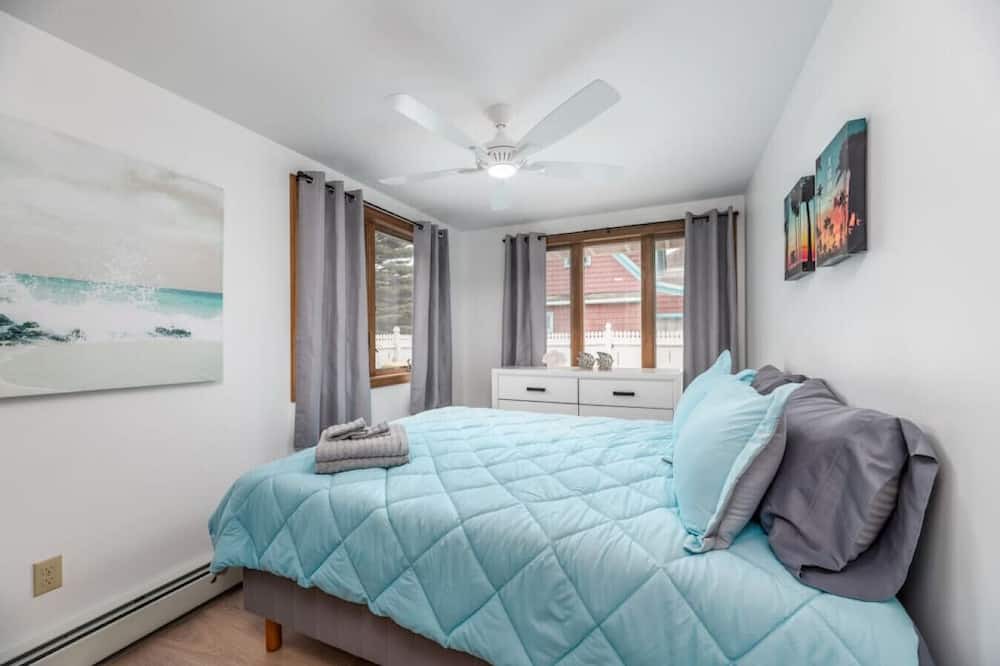 Photo of Others in Pine Point