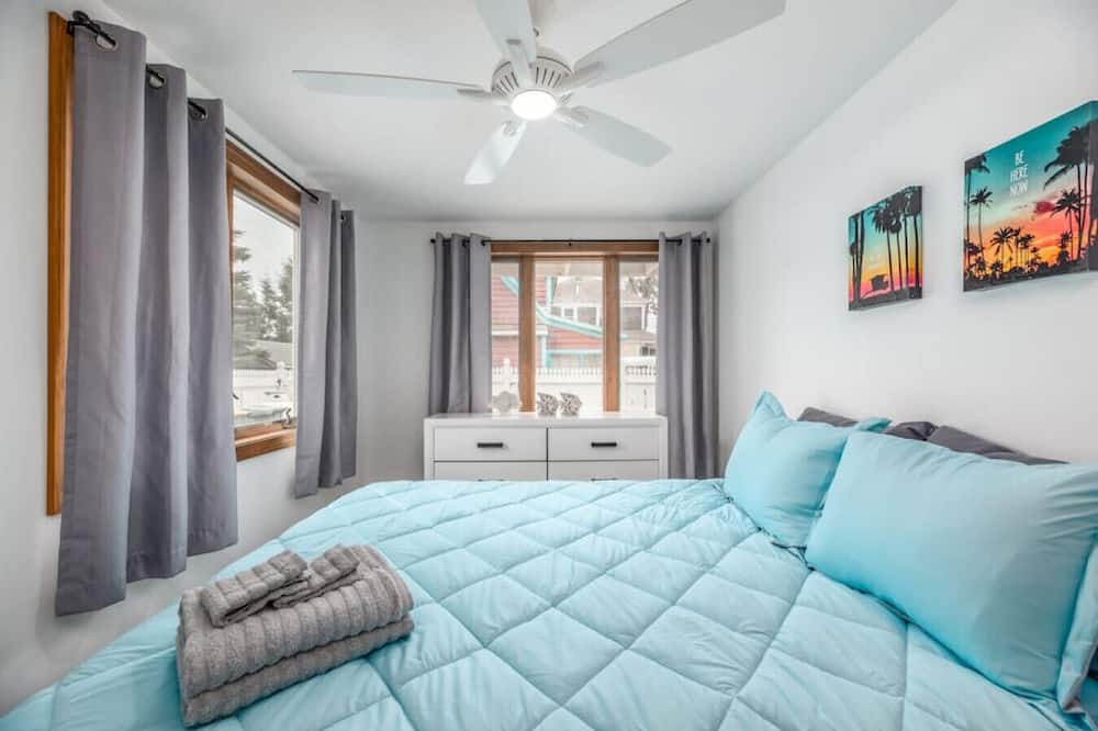 Photo of Others in Pine Point