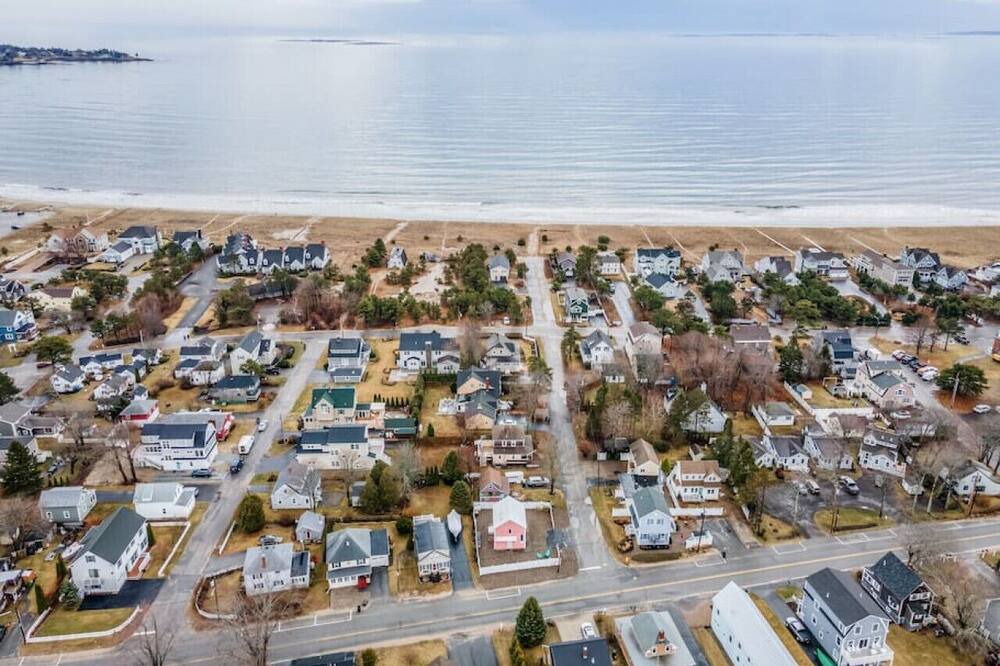 Photo of Others in Pine Point