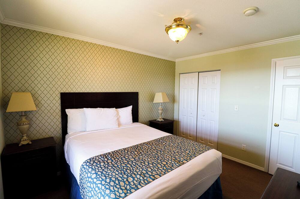 Photo of Bedroom in Kimberling City