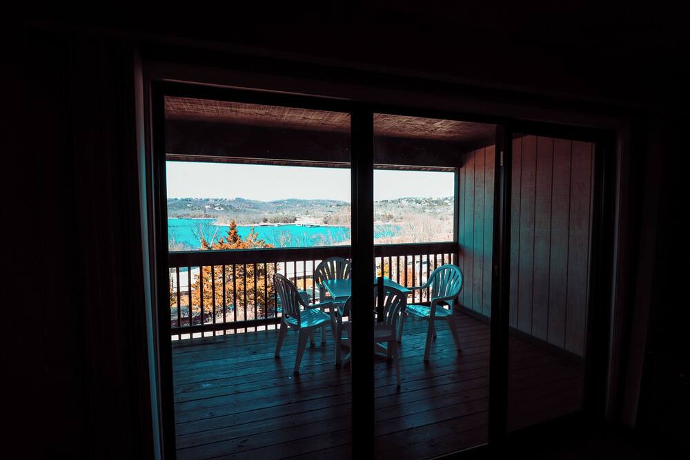 Photo of Patio Balcony in Kimberling City