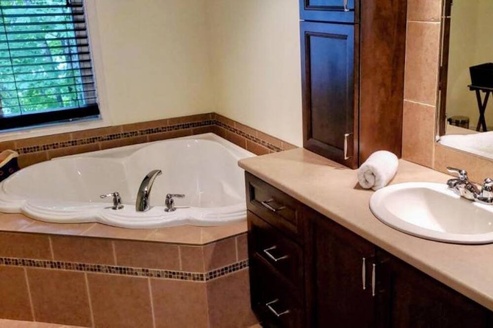 Photo of Bathroom in Saint Romain