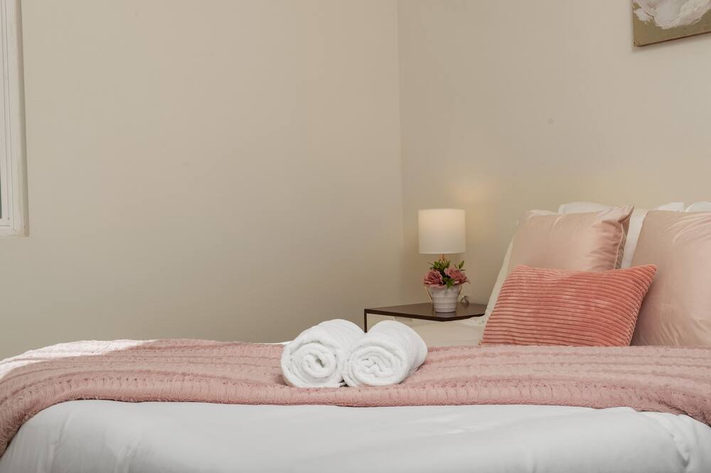 Photo of Bedroom in Carmel Valley