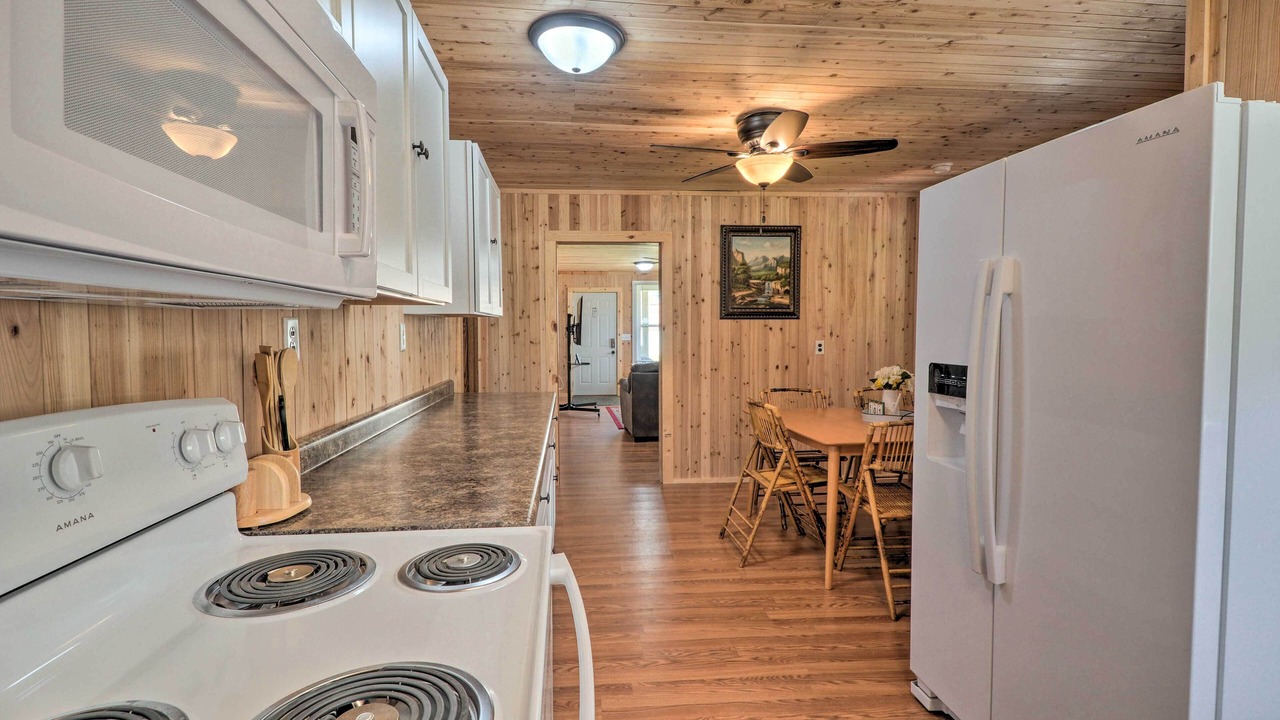 Photo of Kitchen in Lesterville