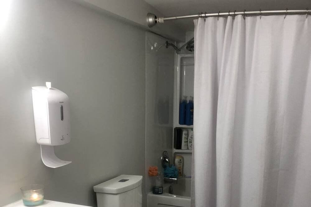 Photo of Bathroom in Laurentian Valley