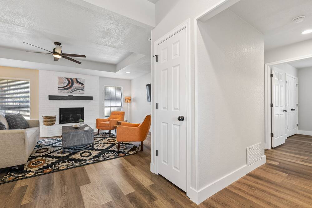 Photo of Livingroom in Tarrant County