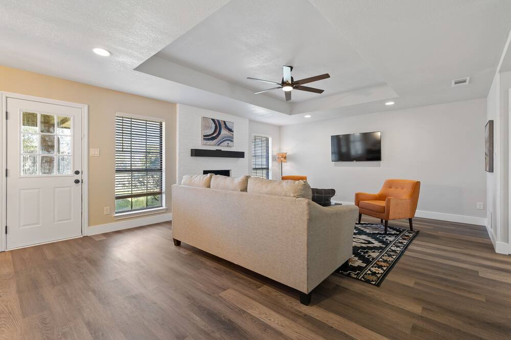 Photo of Livingroom in Tarrant County