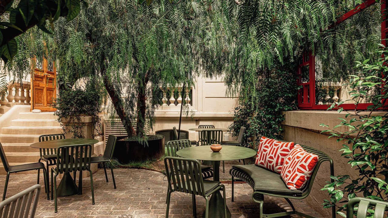 Photo of Patio Balcony in Convention