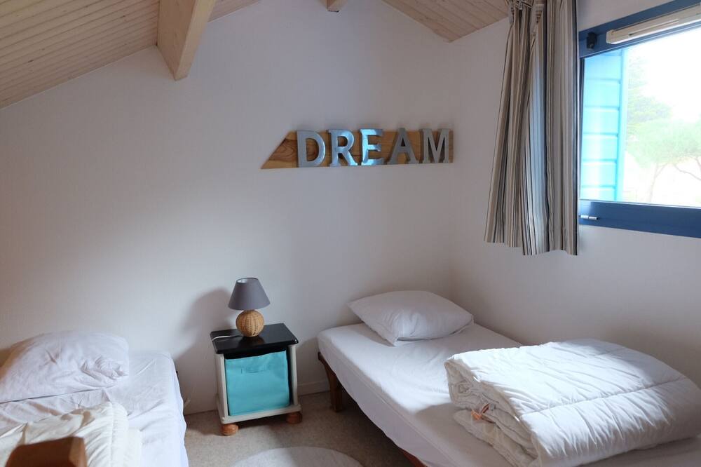 Photo of Bedroom in Talmont-Saint-Hilaire