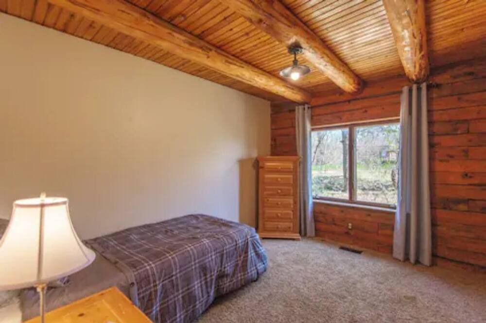 Photo of Bedroom in Edmond