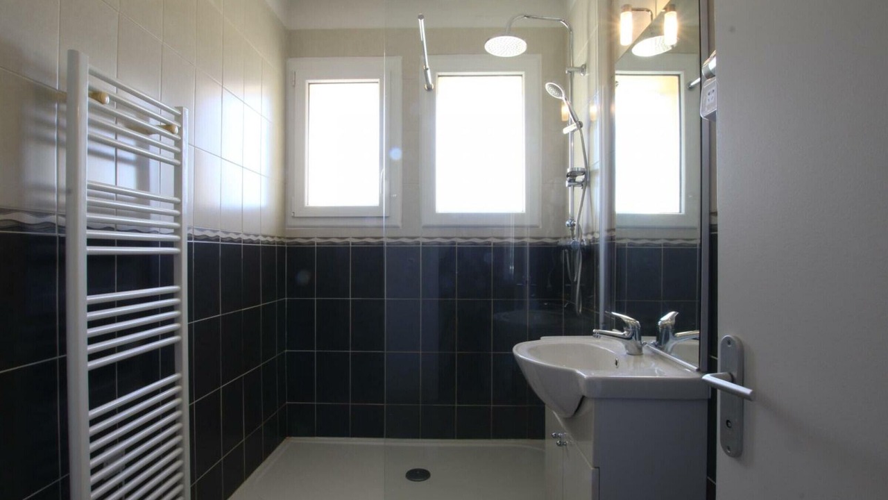 Photo of Bathroom in Pontorson