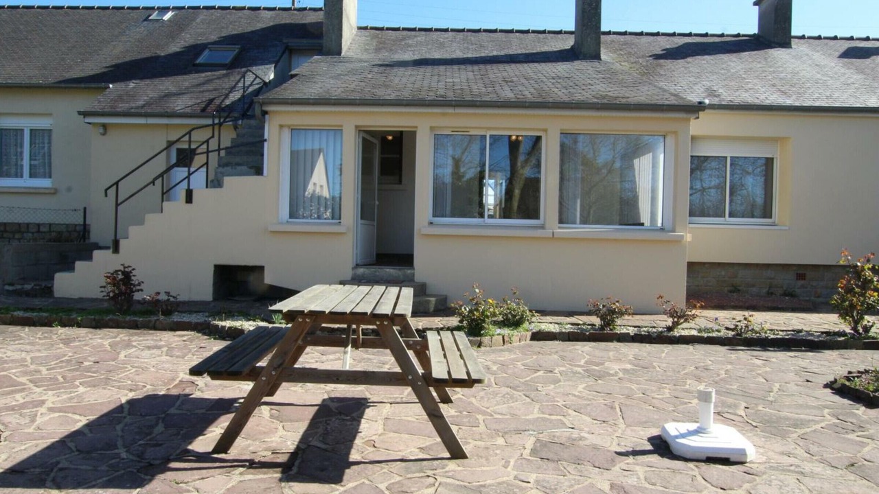 Photo of Patio Balcony in Pontorson