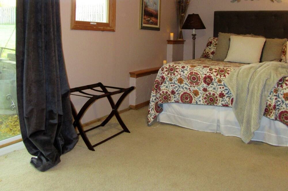 Photo of Bedroom in Winthrop Harbor