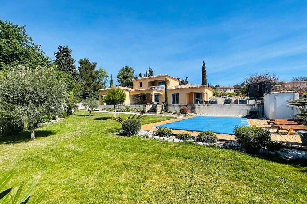 Photo of Outdoor in Saint-Saturnin-les-Avignon