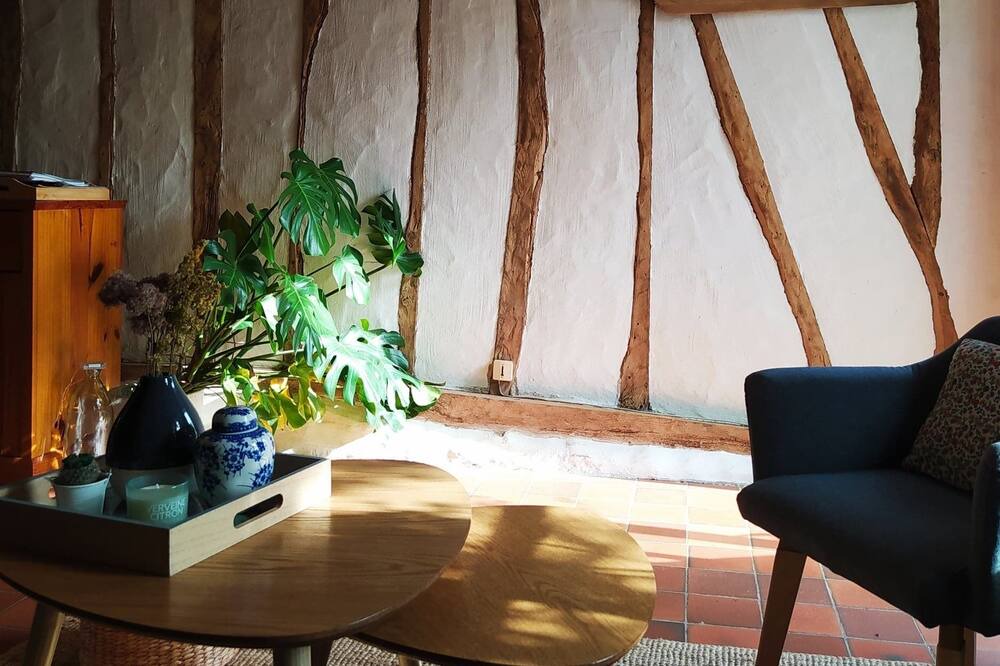 Photo of Others in Attin