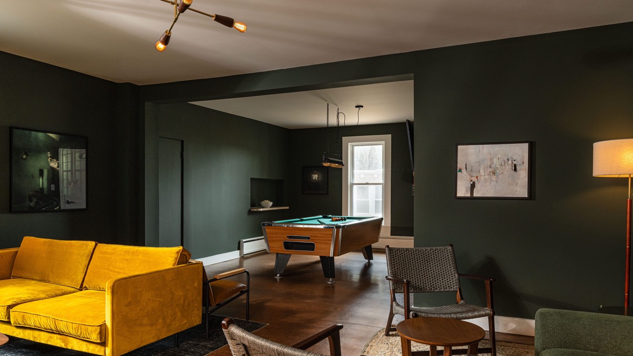 Photo of Bedroom in Beach Lake