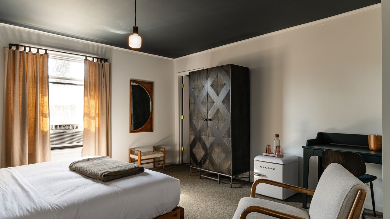 Photo of Others in Beach Lake