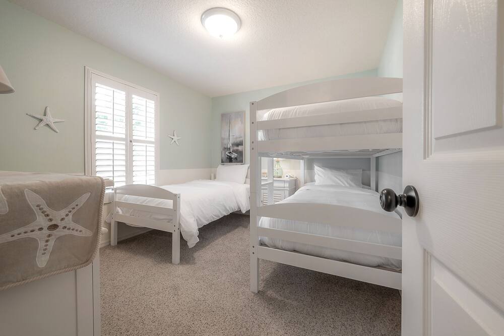 Photo of Bedroom in Beach Park