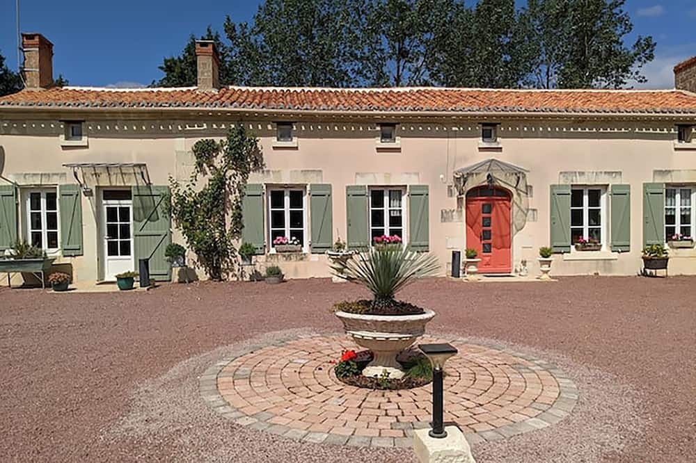 Photo of Outdoor in Nueil-sur-Layon