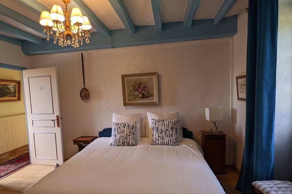 Photo of Bedroom in Nueil-sur-Layon
