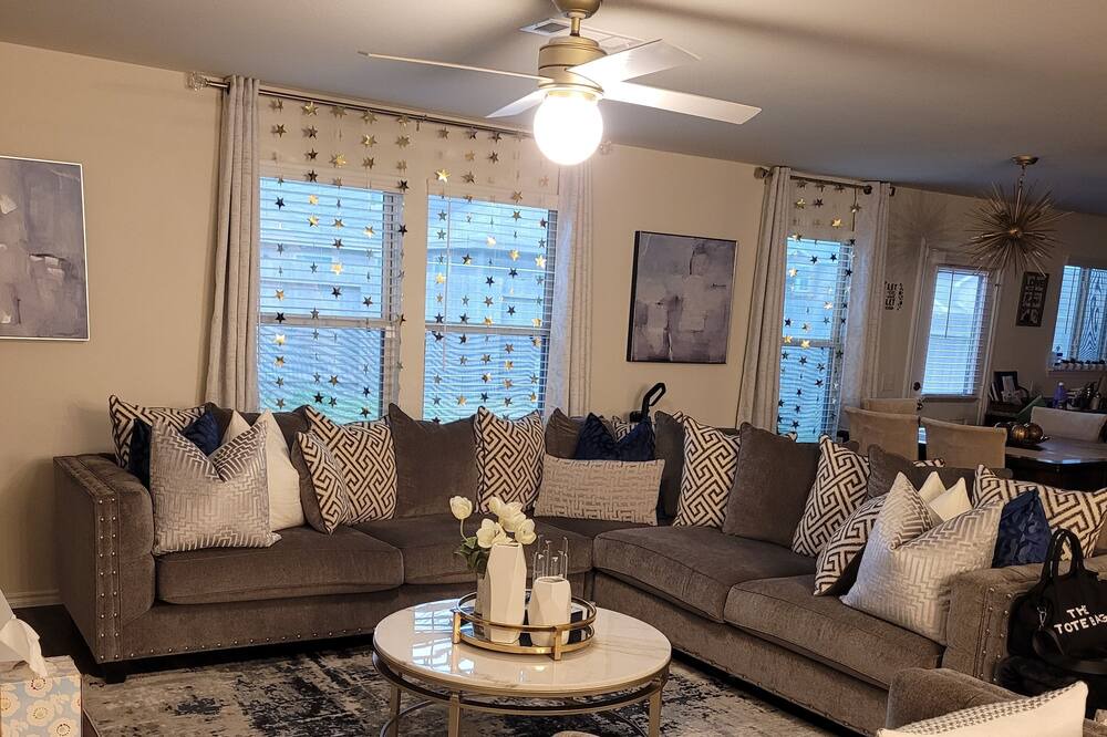 Photo of Bedroom in Missouri City