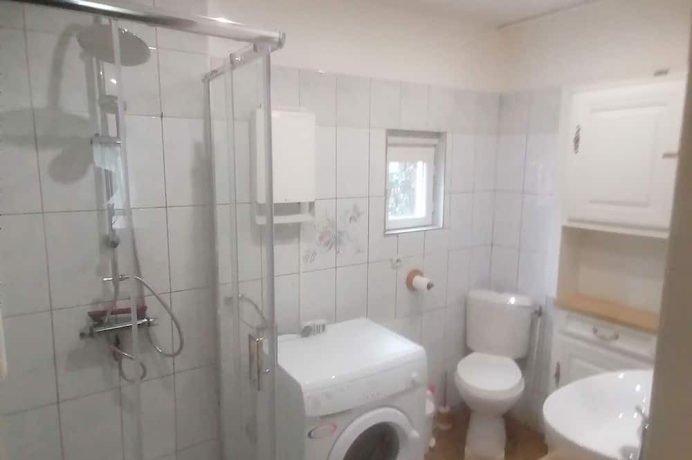 Photo of Bathroom in Savigny-en-Veron