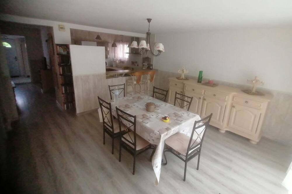 Photo of Kitchen in Savigny-en-Veron