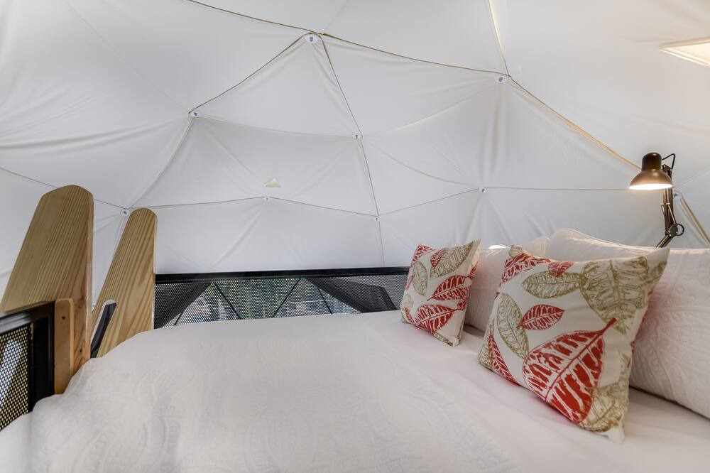 Photo of Bedroom in Lago Vista