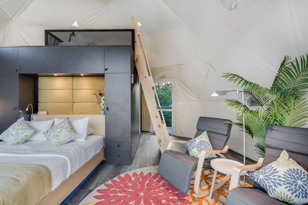 Photo of Bedroom in Lago Vista