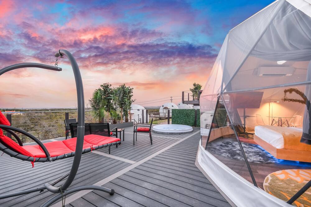 Photo of Patio Balcony in Lago Vista