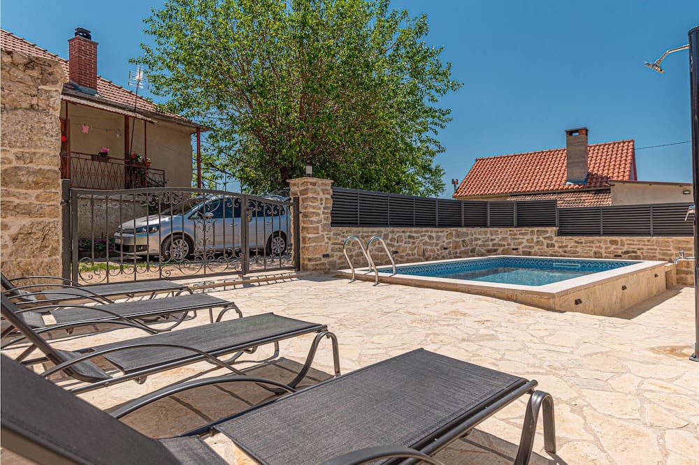 Photo of Outdoor in Bribir
