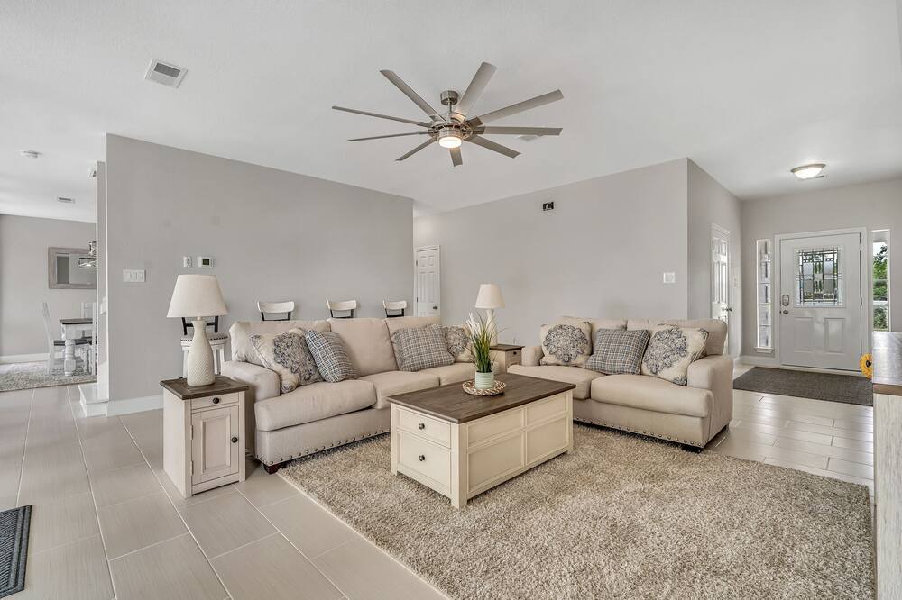 Photo of Bedroom in Seven Coves