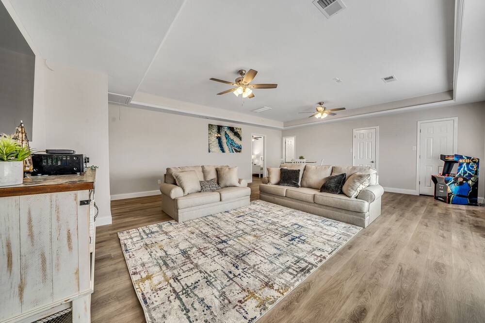 Photo of Livingroom in Seven Coves