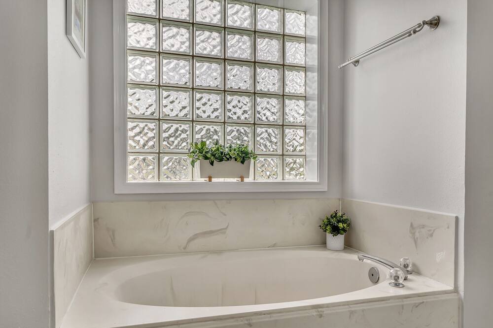Photo of Bathroom in Seven Coves
