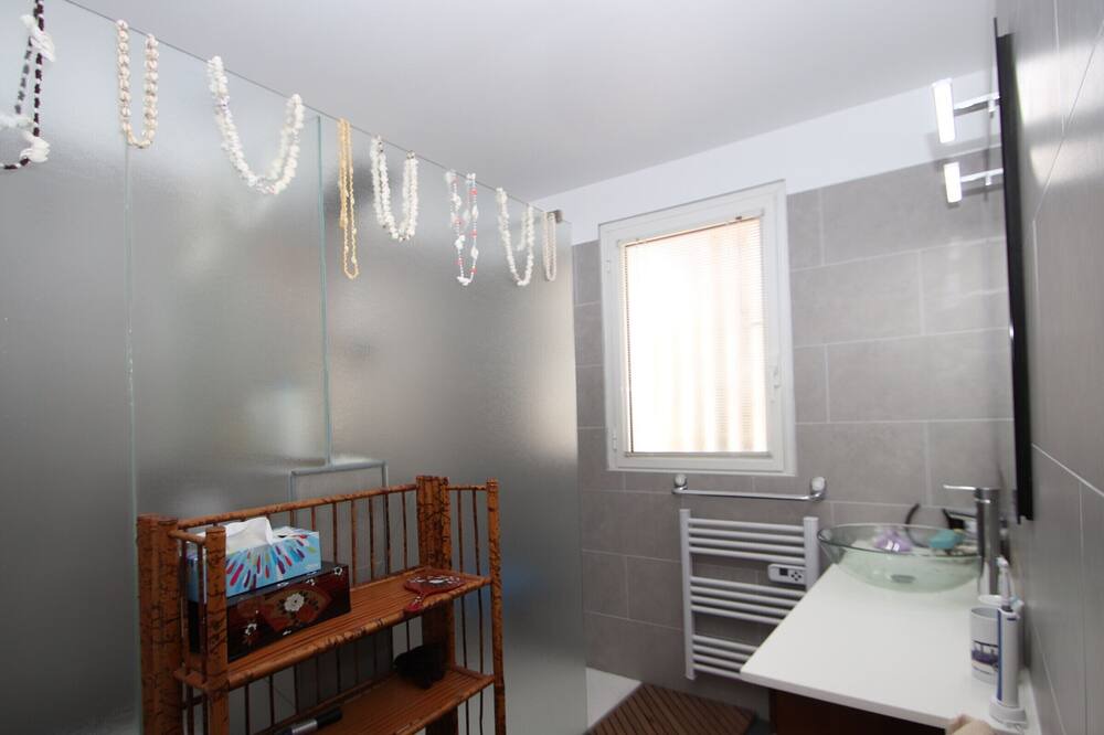 Photo of Bathroom in Banyuls-sur-Mer