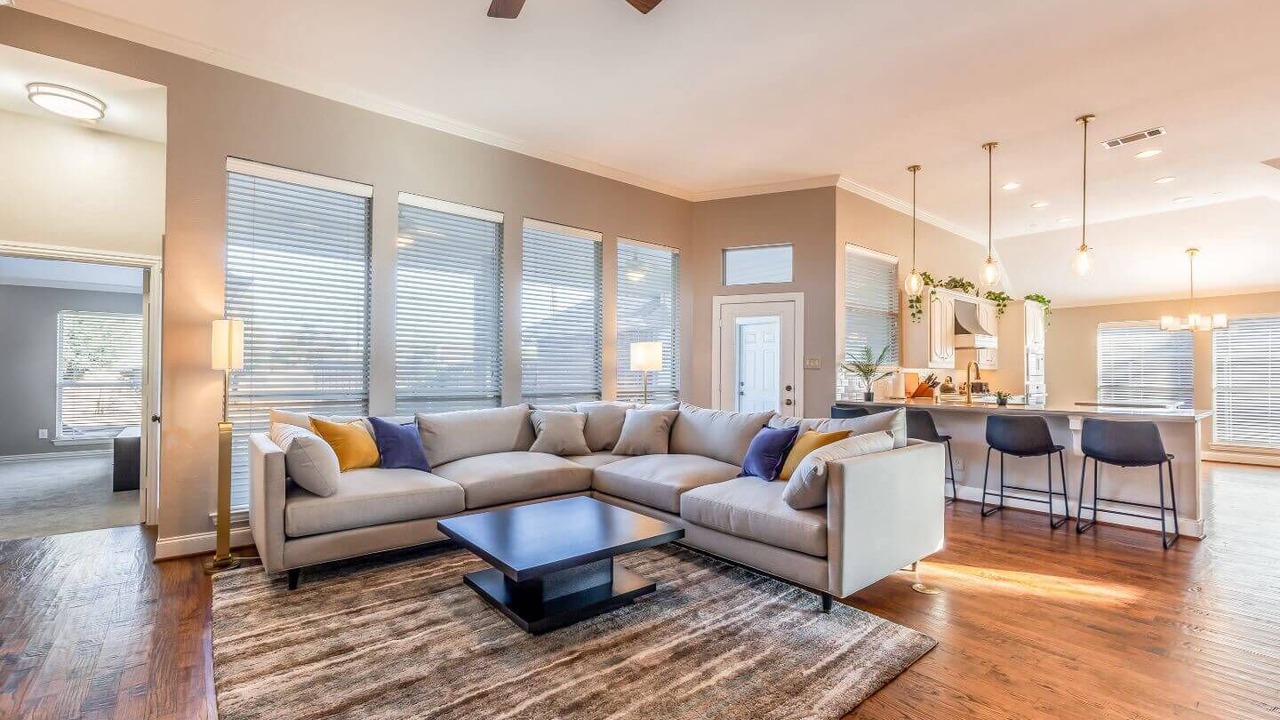 Photo of Livingroom in Far North Dallas