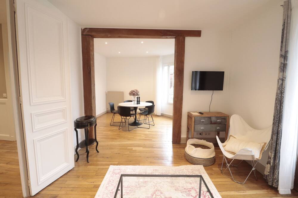 Photo of Livingroom in Epernay