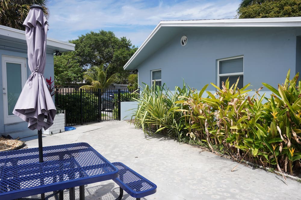 Photo of Others in Lake Worth Corridor