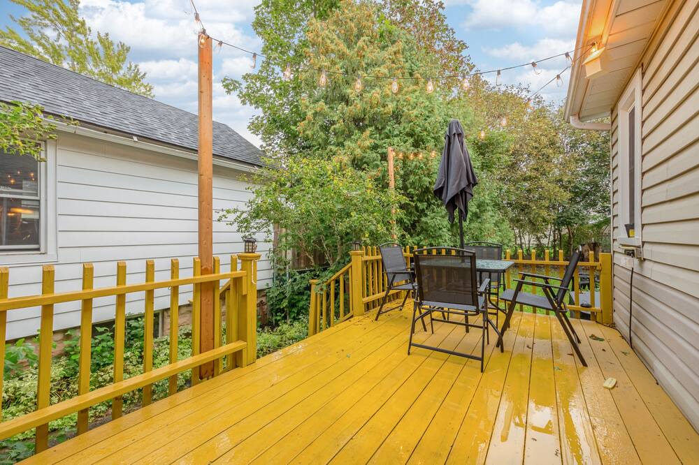 Photo of Patio Balcony in Fort Erie