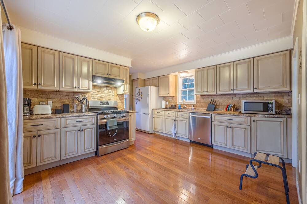 Photo of Kitchen in Fort Erie