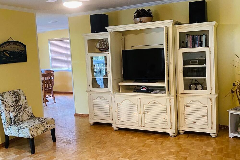 Photo of Livingroom in Alligator Point