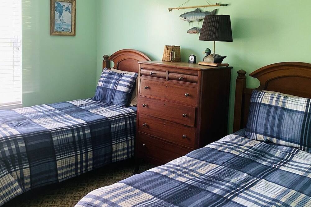 Photo of Bedroom in Alligator Point