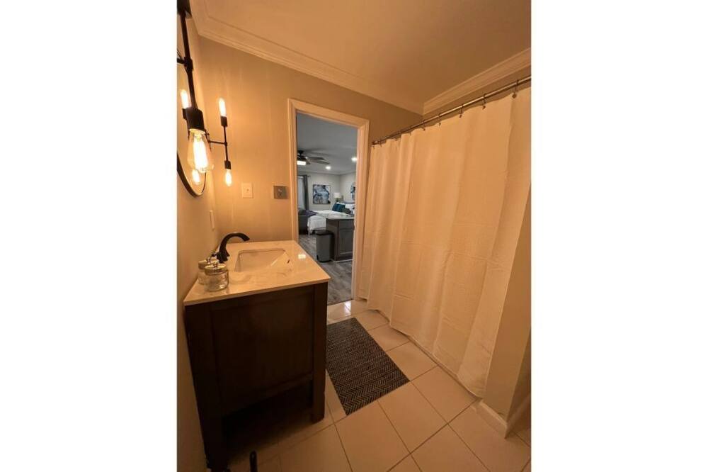 Photo of Bedroom in Creedmoor