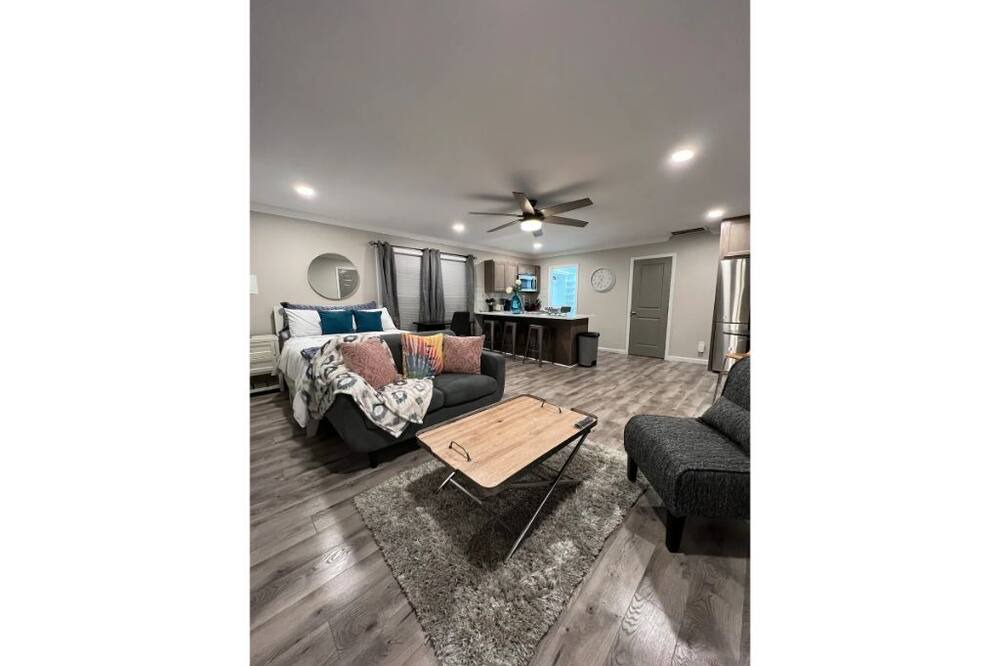 Photo of Bedroom in Creedmoor