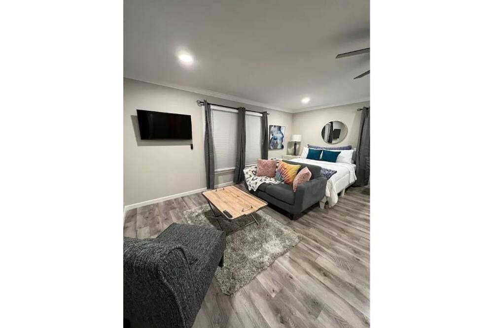 Photo of Bedroom in Creedmoor