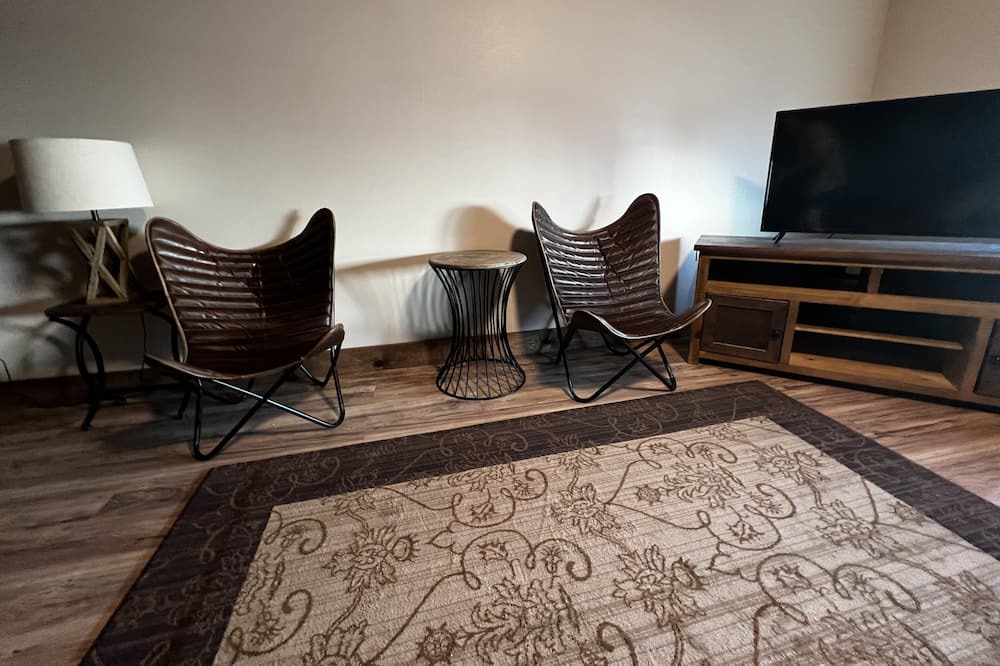 Photo of Livingroom in Sand Springs