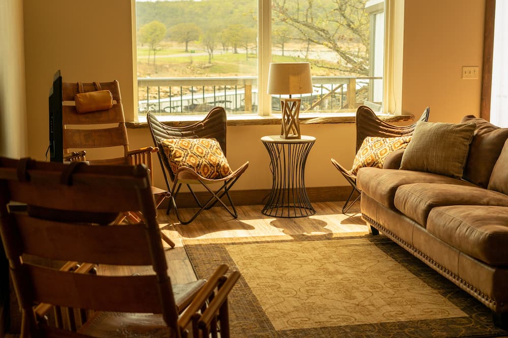 Photo of Livingroom in Sand Springs