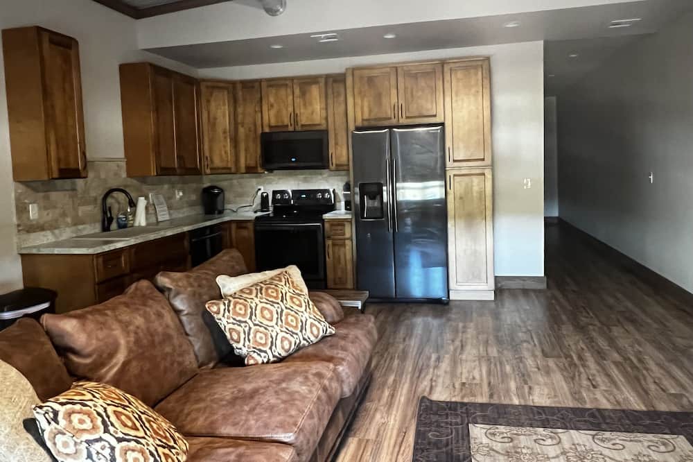 Photo of Bedroom in Sand Springs
