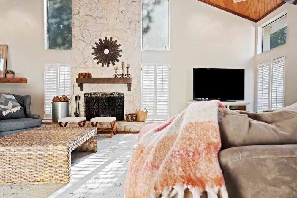 Photo of Livingroom in El Paso